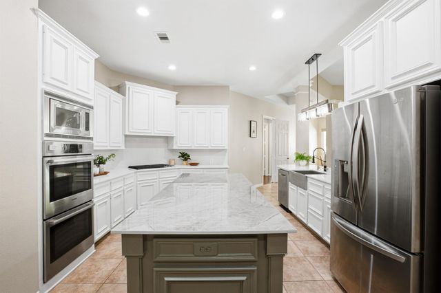 8902 Dakota Court, Missouri City, TX 77459