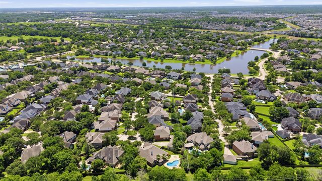 8902 Dakota Court, Missouri City, TX 77459
