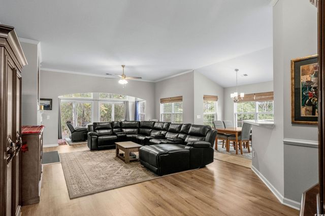 3337 Picket Fence Ln., Myrtle Beach, SC 29579