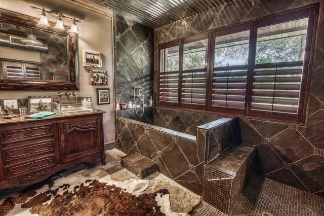 39761 Mesquite, Hempstead, TX 77445