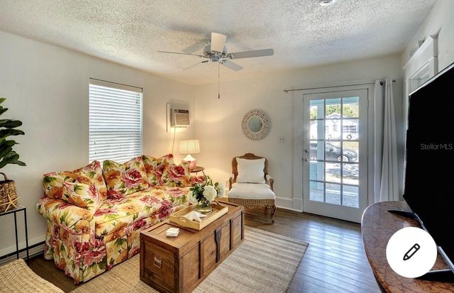 2513 8TH AVENUE W, Bradenton, FL 34205