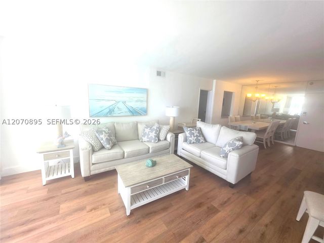 5151 Collins Ave 826, Miami Beach, FL 33140
