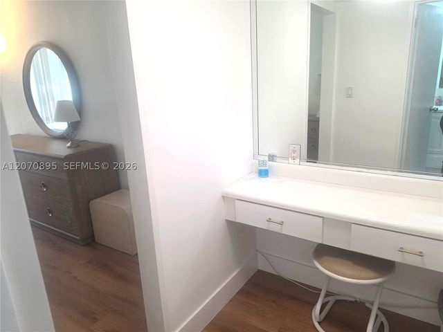 5151 Collins Ave 826, Miami Beach, FL 33140
