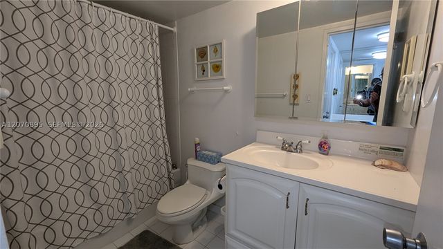 5151 Collins Ave 826, Miami Beach, FL 33140