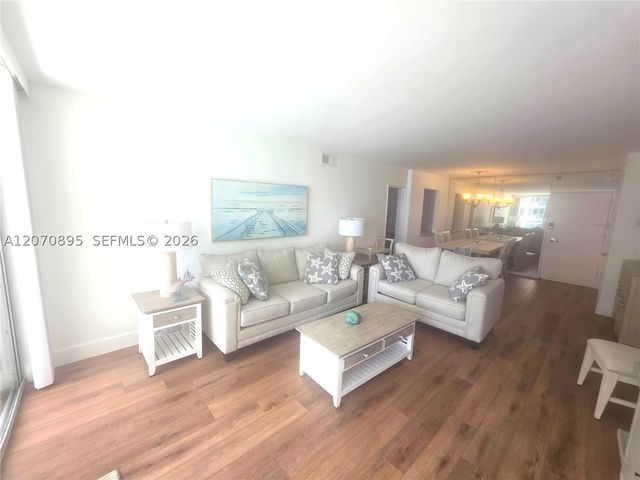 5151 Collins Ave 826, Miami Beach, FL 33140