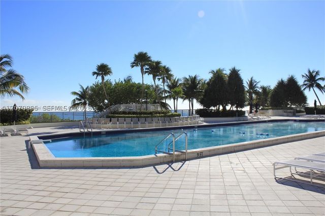 5151 Collins Ave 826, Miami Beach, FL 33140