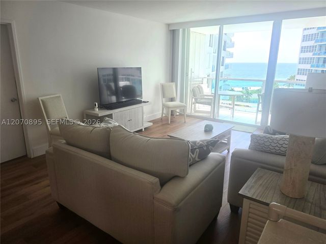 5151 Collins Ave 826, Miami Beach, FL 33140