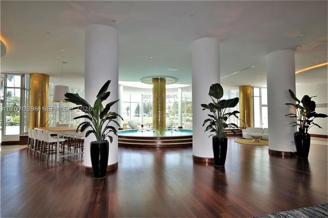 5151 Collins Ave 826, Miami Beach, FL 33140