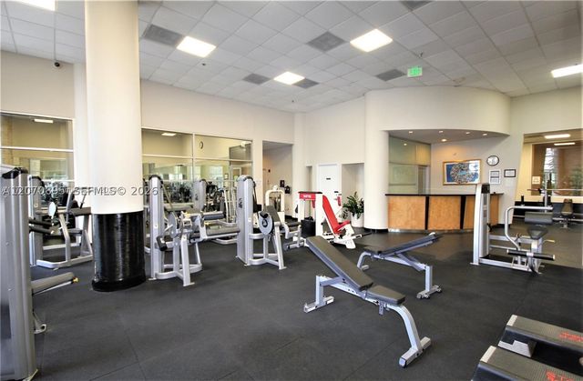 5151 Collins Ave 826, Miami Beach, FL 33140