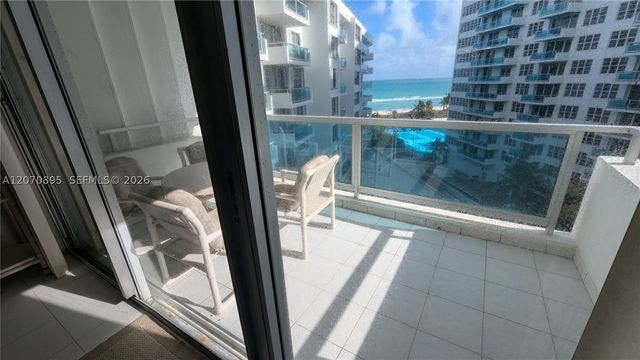 5151 Collins Ave 826, Miami Beach, FL 33140