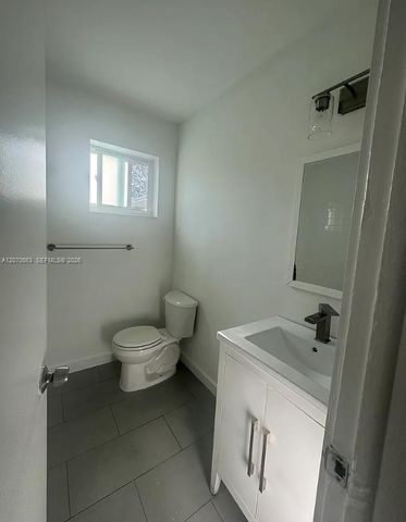 1043 NW 5th Street 5, Miami, FL 33128