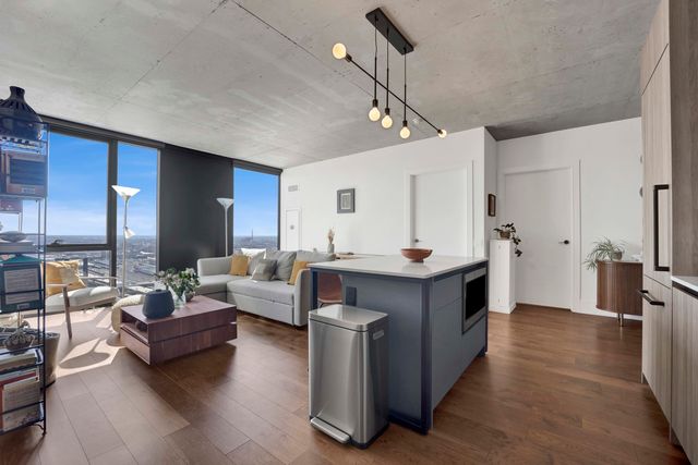 234 W Polk Street 2903, Chicago, IL 60607