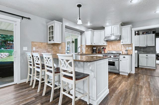 794 E Martinique Dr, Meridian, ID 83642