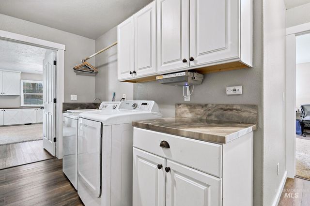 794 E Martinique Dr, Meridian, ID 83642