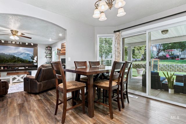 794 E Martinique Dr, Meridian, ID 83642
