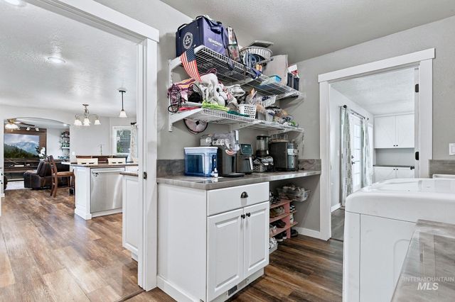 794 E Martinique Dr, Meridian, ID 83642