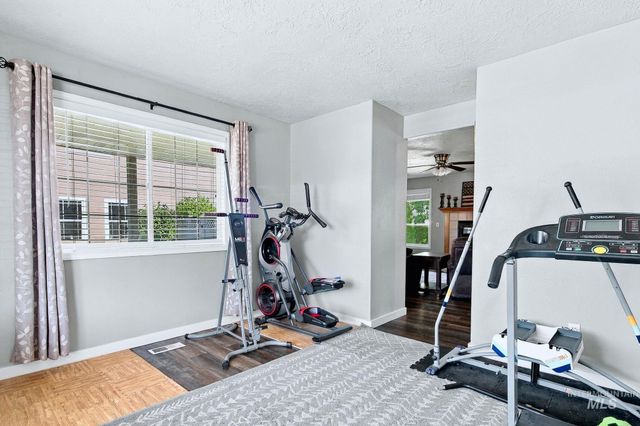 794 E Martinique Dr, Meridian, ID 83642