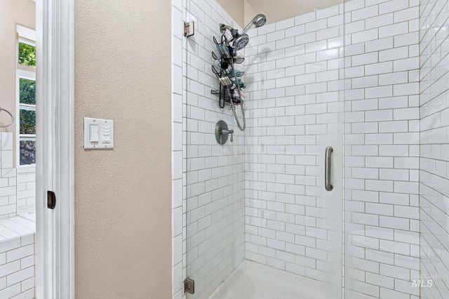 794 E Martinique Dr, Meridian, ID 83642