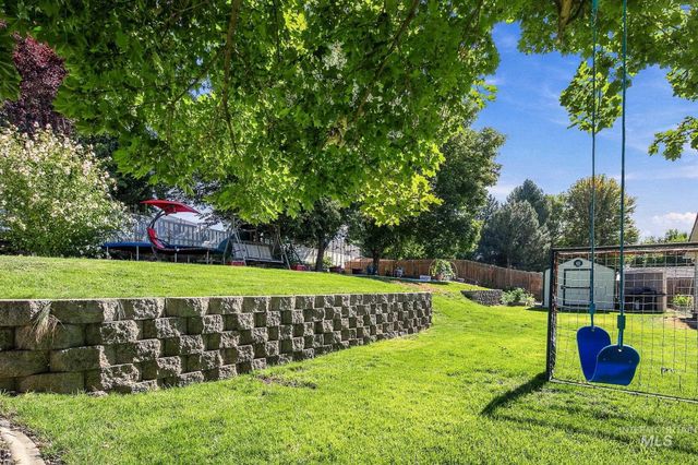 794 E Martinique Dr, Meridian, ID 83642
