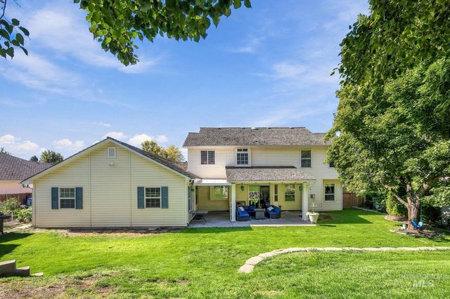 794 E Martinique Dr, Meridian, ID 83642