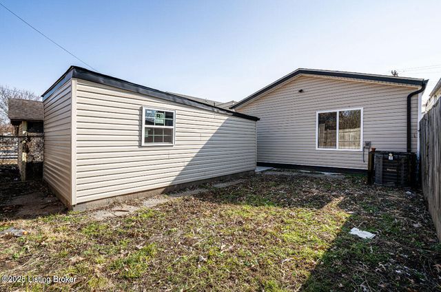 2919 Montgomery St, Louisville, KY 40212