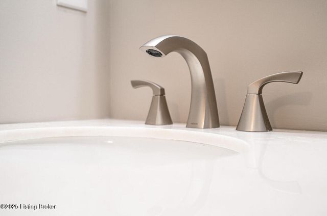 2919 Montgomery St, Louisville, KY 40212