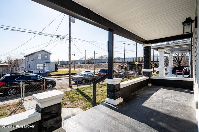 2919 Montgomery St, Louisville, KY 40212