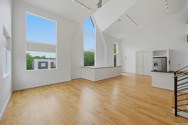 128 Marcia Pl Apt 202, San Antonio, TX 78209