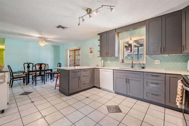 2522 E 149TH AVENUE, Lutz, FL 33559