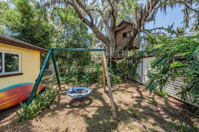 2522 E 149TH AVENUE, Lutz, FL 33559