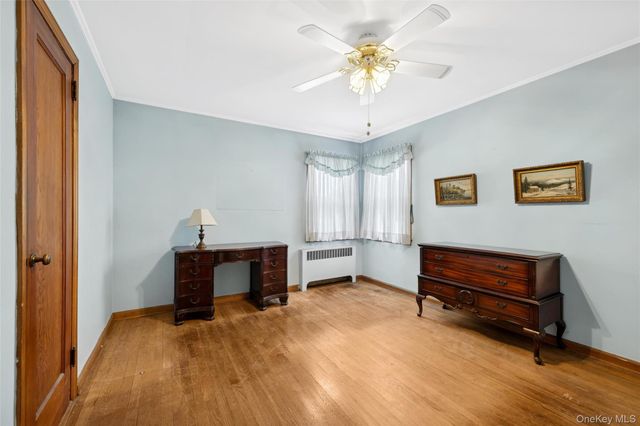 529 7th Avenue, New Hyde Park, NY 11040