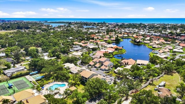 216 CARRIAGE HOUSE LANE 216, Nokomis, FL 34275