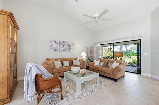 216 CARRIAGE HOUSE LANE 216, Nokomis, FL 34275