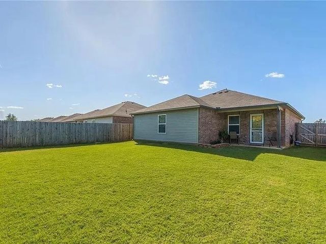 10120 Sussex Place, Oklahoma City, OK 73120