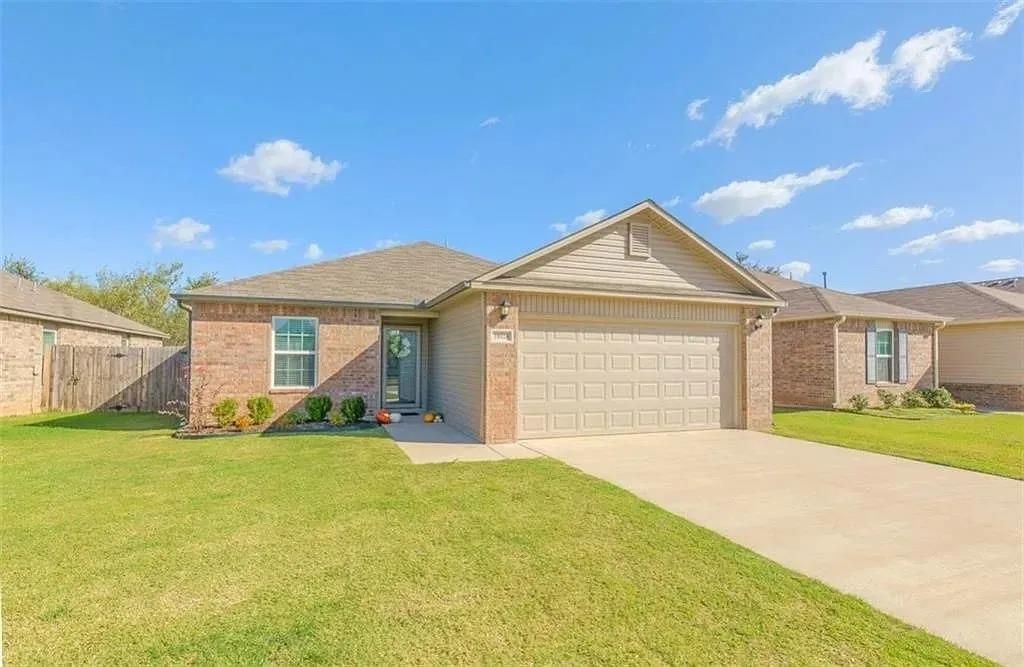 10120 Sussex Place, Oklahoma City, OK 73120