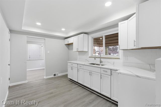 9101 Sioux, Redford, MI 48239