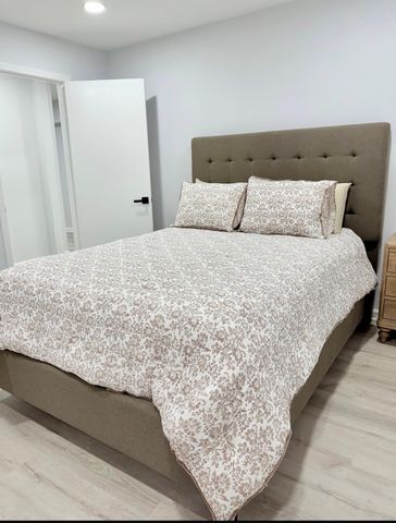 11402 Ash Creek Drive, Houston, TX 77043