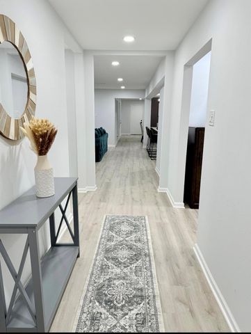 11402 Ash Creek Drive, Houston, TX 77043