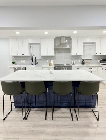 11402 Ash Creek Drive, Houston, TX 77043