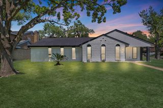 11402 Ash Creek Drive, Houston, TX 77043