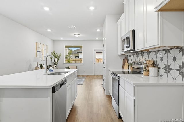 749 Whitman Street, New Braunfels, TX 78130