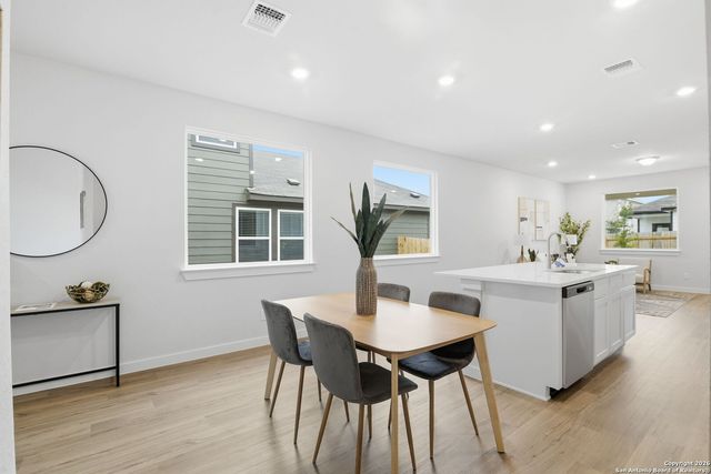 749 Whitman Street, New Braunfels, TX 78130