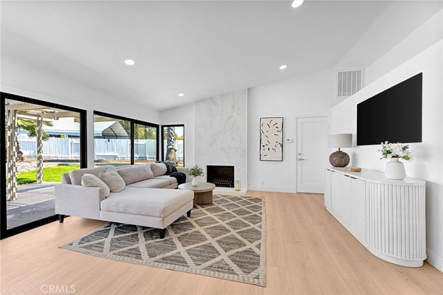19414 Dry Gulch, Corona, CA 92881