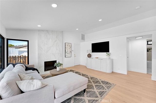19414 Dry Gulch, Corona, CA 92881