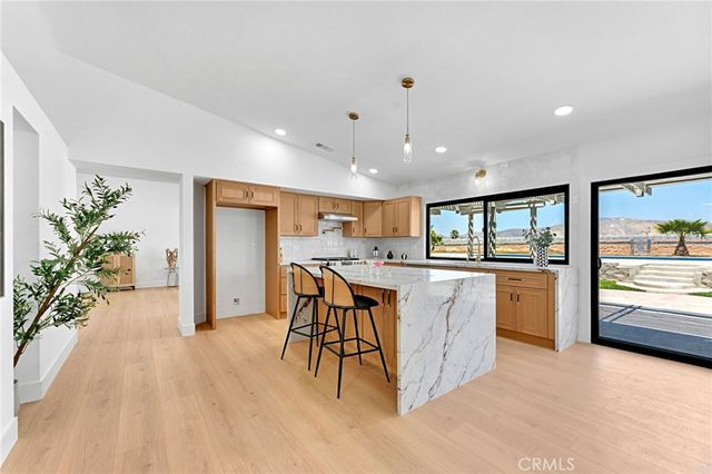 19414 Dry Gulch, Corona, CA 92881