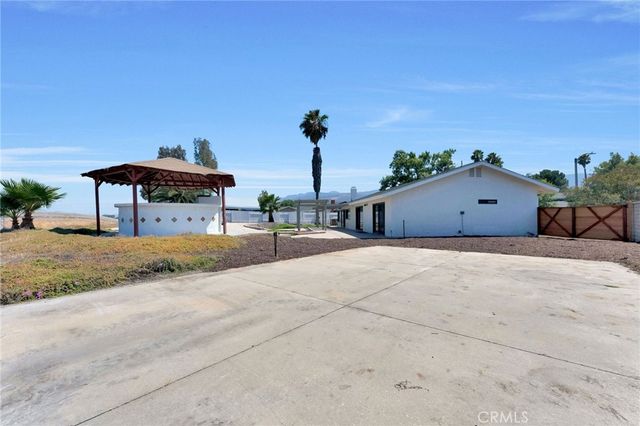 19414 Dry Gulch, Corona, CA 92881