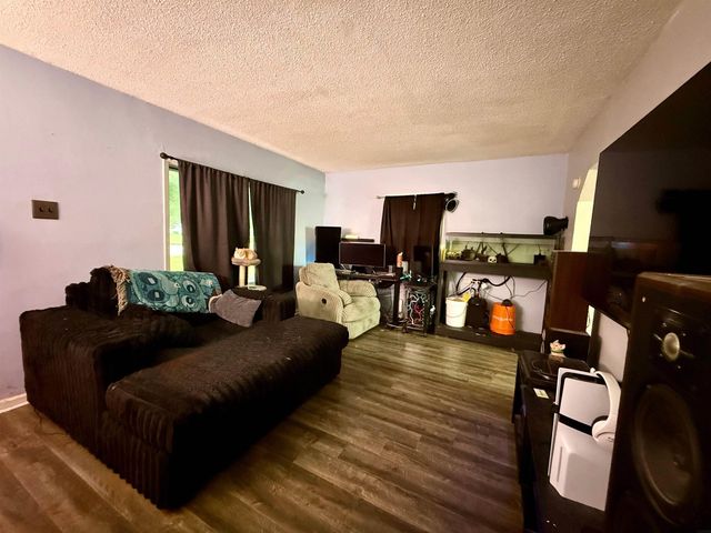 705 Burr Oak Avenue, Evansdale, IA 50707