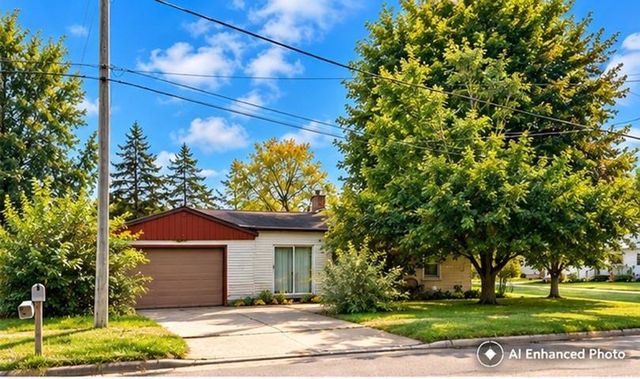 705 Burr Oak Avenue, Evansdale, IA 50707