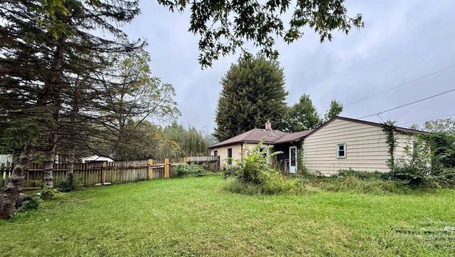 705 Burr Oak Avenue, Evansdale, IA 50707