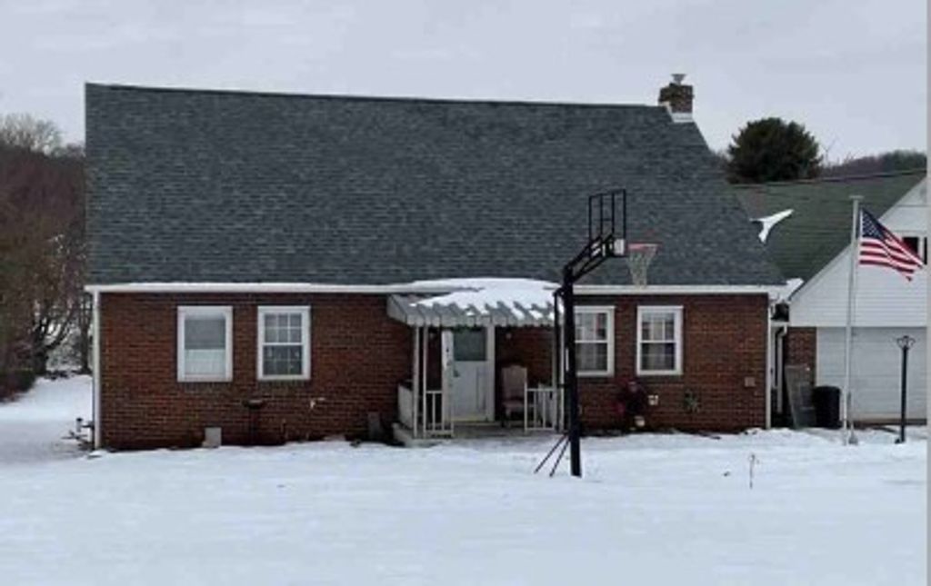 171 Hillview Manor Rd, Gilpin Twp, PA 15656